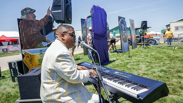 2024 New Orleans Jazz and Heritage Festival kicks off