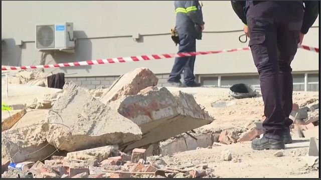 South Africa launches investigations into building collapse