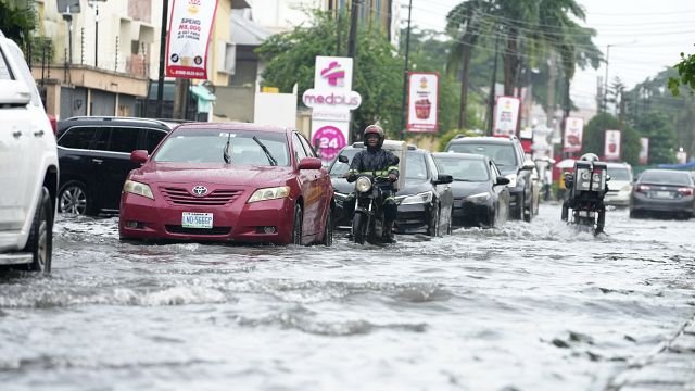 Floods in West Africa displace nearly 1 million people