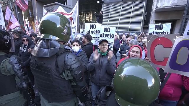 WATCH: Pensioners protest in Buenos Aires after Milei’s veto on pension increase