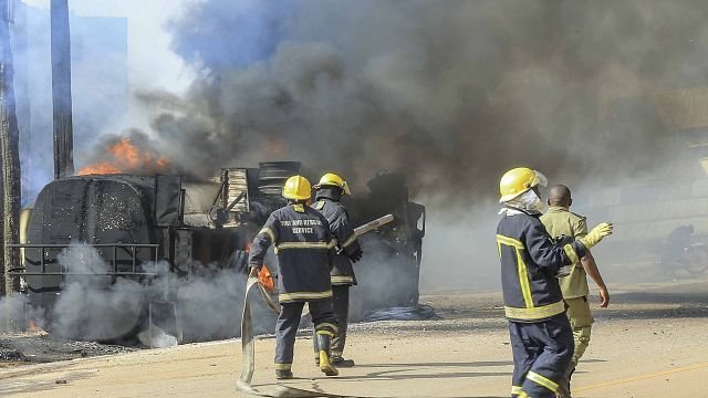 Uganda: Deadly fuel tanker explosion near capital