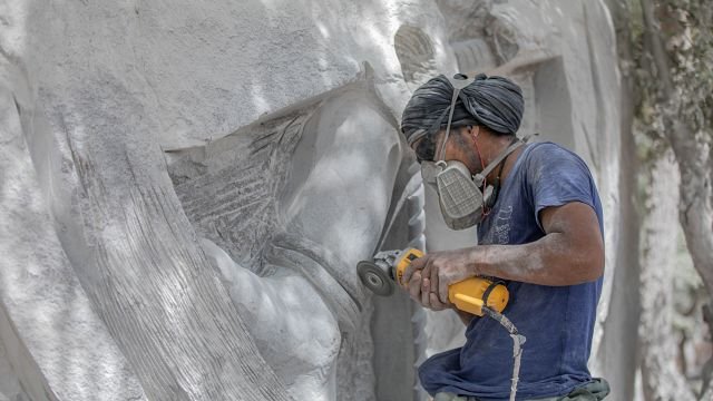 Granite art impresses tourists and residents at Laongo symposium, Burkina Faso