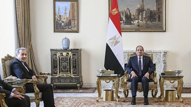 Iranian FM, Egyptian officials hold talks on regional tensions in Cairo