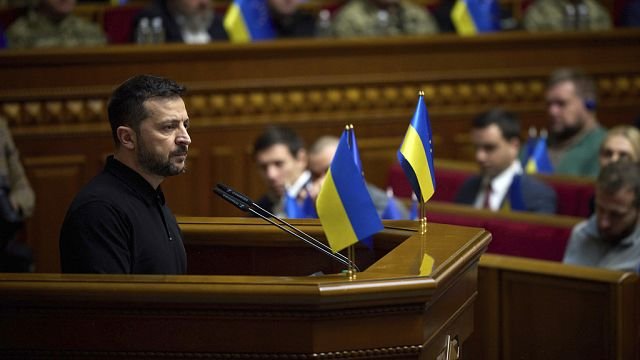 Ukrainian president presents ‘victory plan’