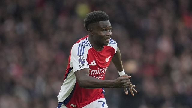 England star Bukayo Saka reunites with his first ever football coach, Colin Nixon