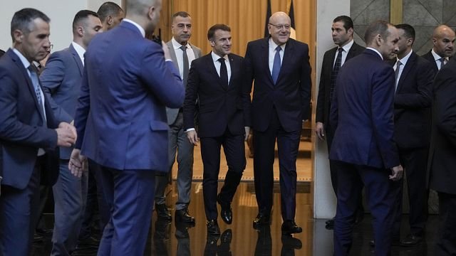 Lebanon: newly-elected president receives visit from French president Macron