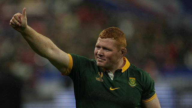 South Africa prop Steven Kitshoff retires from all rugby