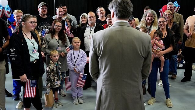 US admits White South African refugees amid controversy