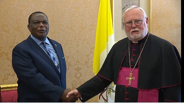 Zimbabwe VP Meets Vatican Envoy