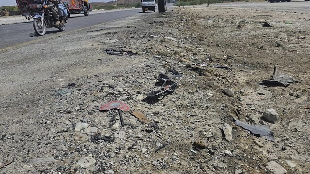 At least six dead in suicide bomb attack on school bus in Pakistan