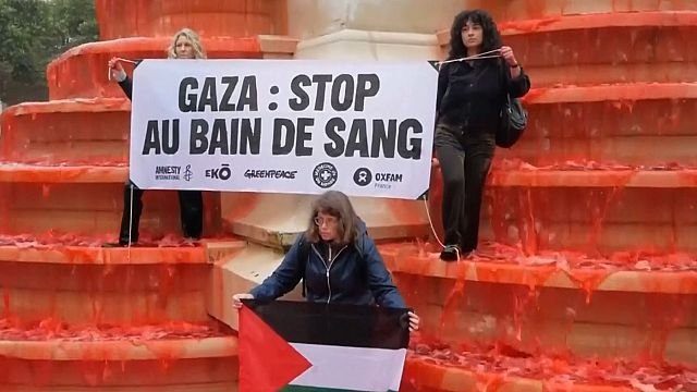 “Stop the bloodbath”: activists in Paris call for end to war in Gaza