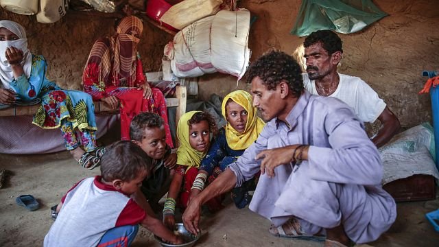 Humanitarian crisis in Yemen worsens after WFP halts food shipments