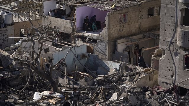 Gaza residents plead for ceasefire amid humanitarian crisis