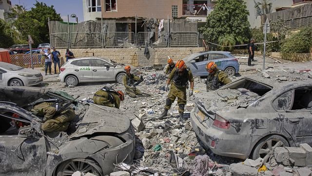 Israel-Iran ceasefire appears to hold amid tensions and diplomatic juggling