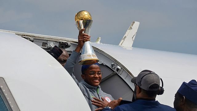 Nigeria’s women’s soccer team receives hero’s welcome after winning continental title
