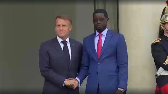 Senegalese president looks to reset ties in Paris meeting with French counterpart