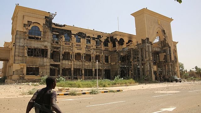 Displaced residents return to war-shattered Khartoum
