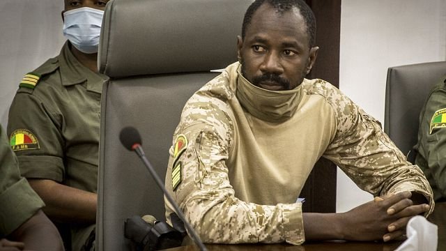 Mali arrests 2 generals, Frenchman in alleged coup plot