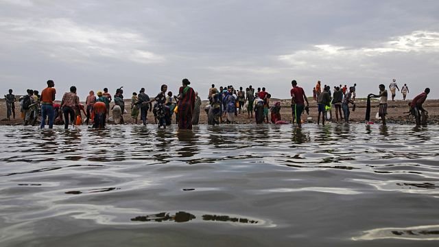Ethiopia sentences five to death for human trafficking