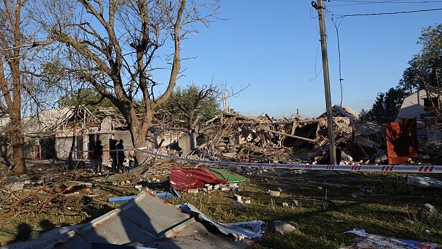 Russian airstrikes kill three and wound two in Zaporizhzhia