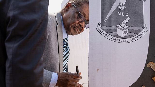 Malawi’s ex-president Mutharika to make a comeback after winning elections
