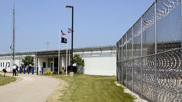 Private prisons see boom as Trump steps up migrant crackdown