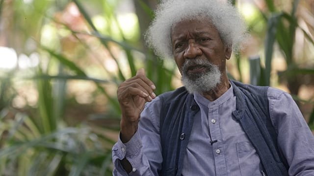 Nobel laureate Wole Soyinka announces U.S. visa revocation