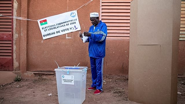 Burkina Faso lawmakers approve independent electoral commission dissolution