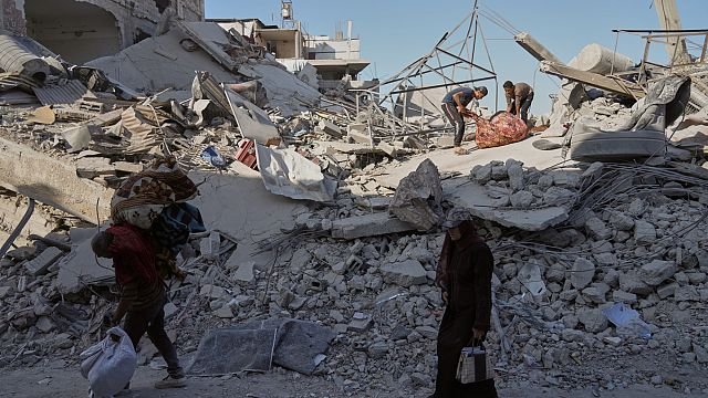 Gaza Strip: Efforts to remove rubble underway as fragile ceasefire holds