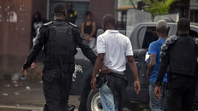 Tear gas and arrests in Abidjan as opposition defies protest ban