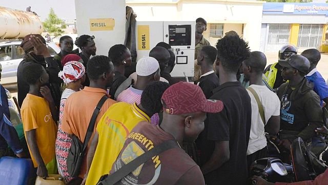 Desperate search for fuel in Mali’s capital as al-Qaida-linked group enforces blockade