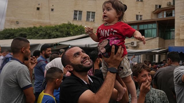 Palestinians celebrate in Gaza as ceasefire agreement takes effect