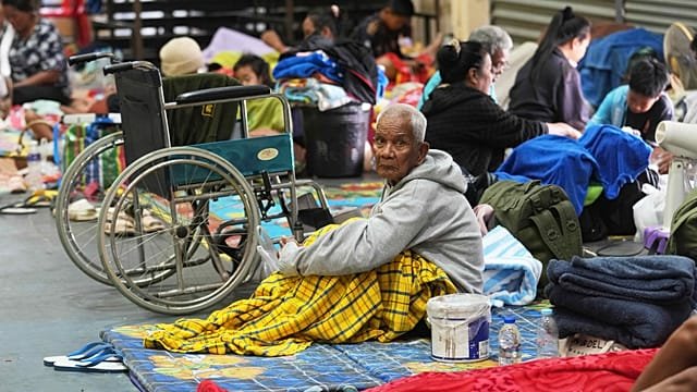 Thailand evacuees wait as tensions with Cambodia stretch into a fourth day
