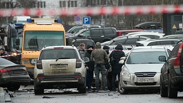 Russian general killed in car bomb in southern Moscow