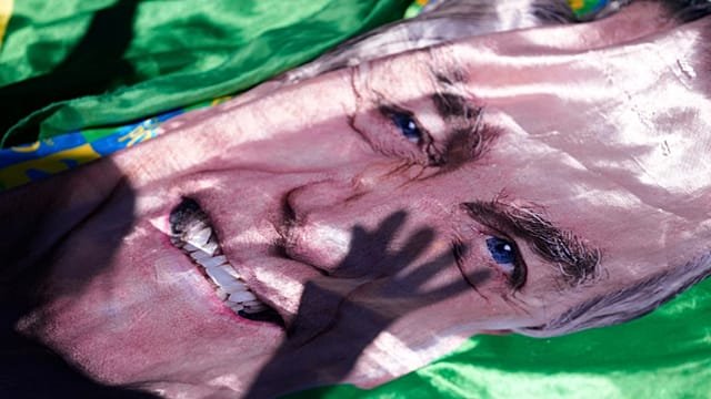 Brazil’s former president Bolsonaro temporarily leaves prison for hernia surgery