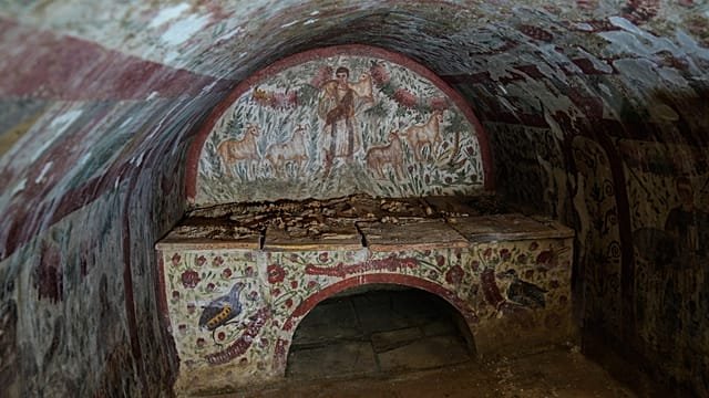 Turkey: archaeologists uncover ancient Jesus fresco in tomb
