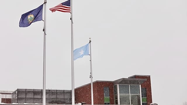 United States: Vermont school district receives threats after putting up Somali flag