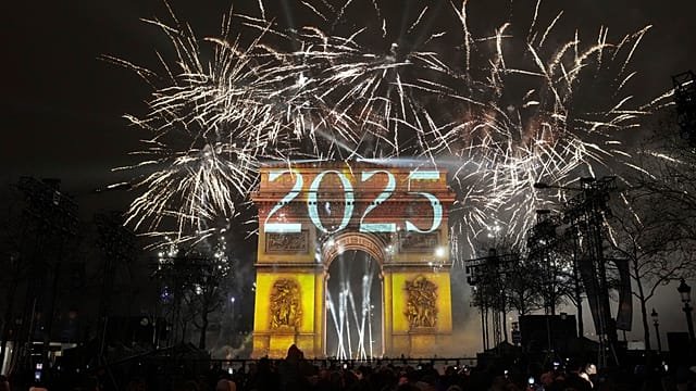 Paris cancels New Year’s eve Champs-Élysées celebrations over security fears