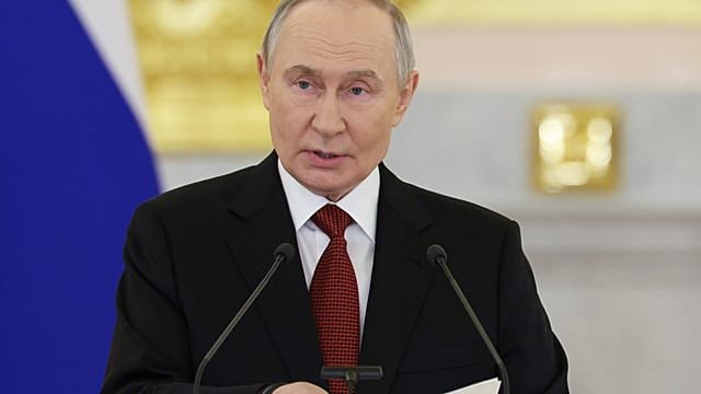 Putin signals willingness to repair ties with Europe