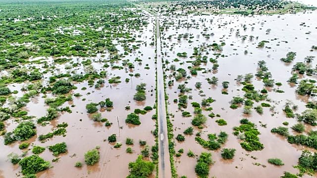 Mozambique floods spiralling into escalating emergency, UN warns