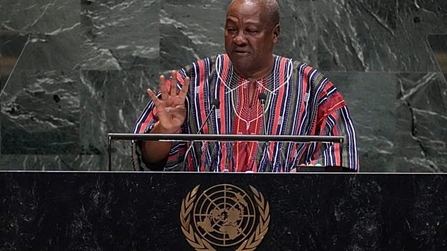 Ghana introduces weekly ‘Fugu Day’ to celebrate and promote traditional clothes