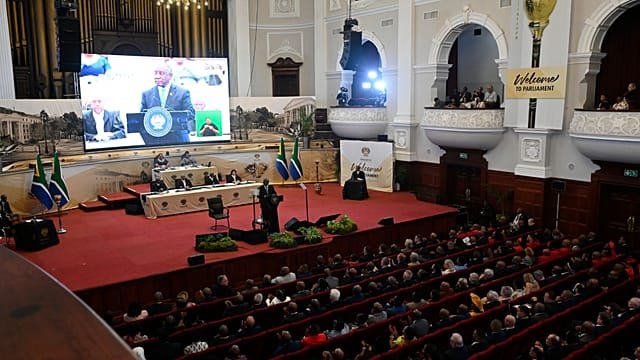 South Africa’s political parties largely welcome troop deployment