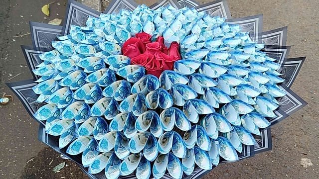 Kenya bans ‘cash bouquets’ ahead of Valentine’s Day