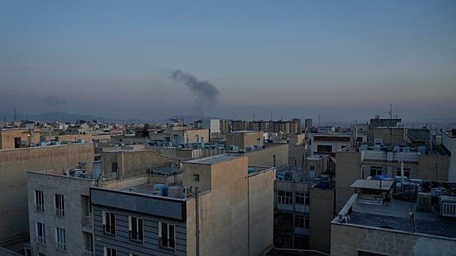 More airstrikes batter Tehran, Iran refuses to surrender