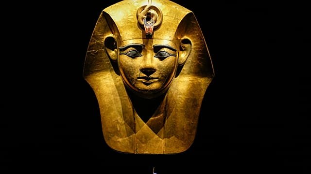 Ancient Egypt’s golden treasures dazzle London in landmark exhibition