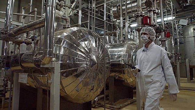 Russia repeats offer to take Iran’s enriched uranium