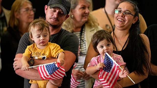 Nearly 5,000 S.African Afrikaners take up Trump refugee offer