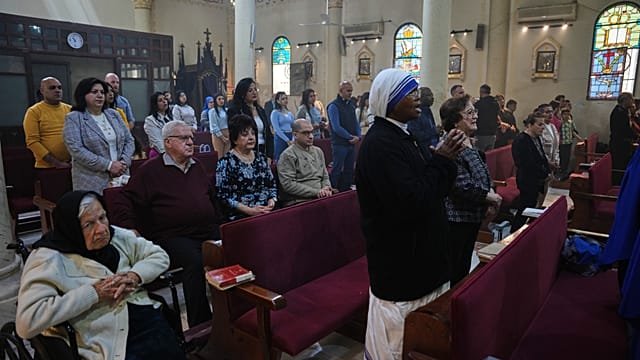 Orthodox Christians in Gaza mark Palm Sunday with church service