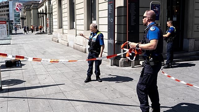 Switzerland: Footage from the scene emerge after Winterthur station stabbing injures three
