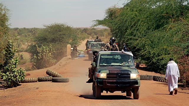Mali’s army carries out overnight strikes on rebel-held city of Kidal